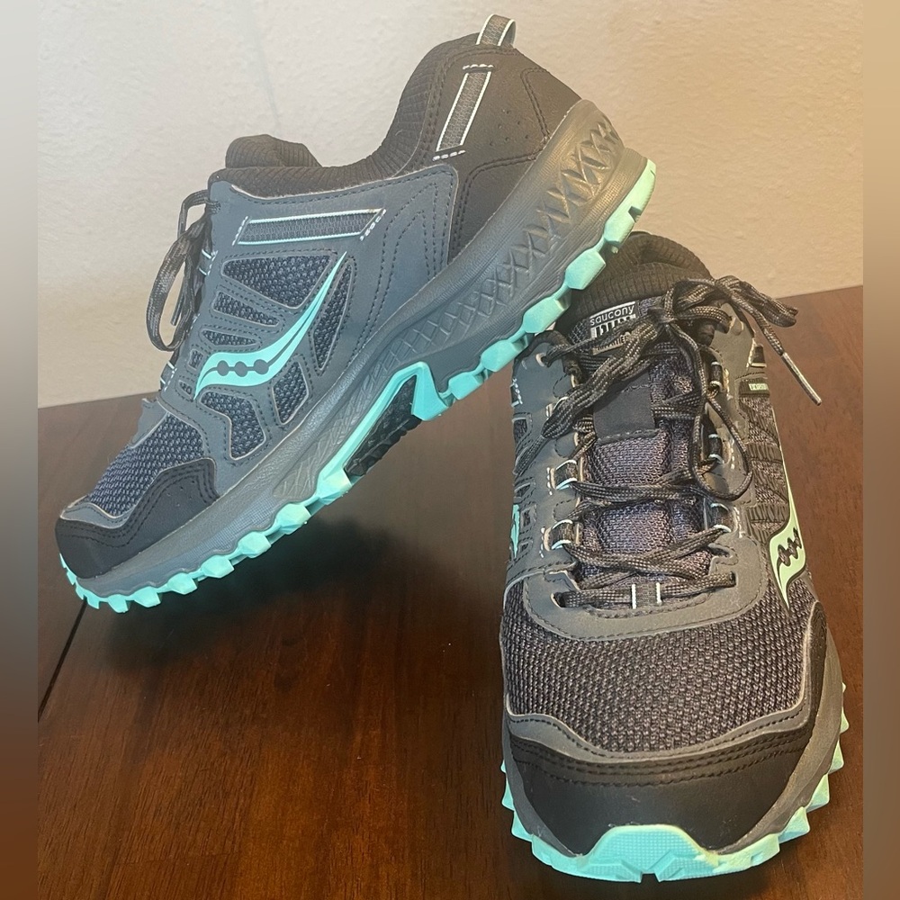 Saucony Women's Gray and Blue Trail Running Shoes 10W